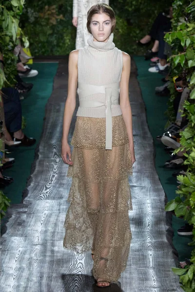 Look 47